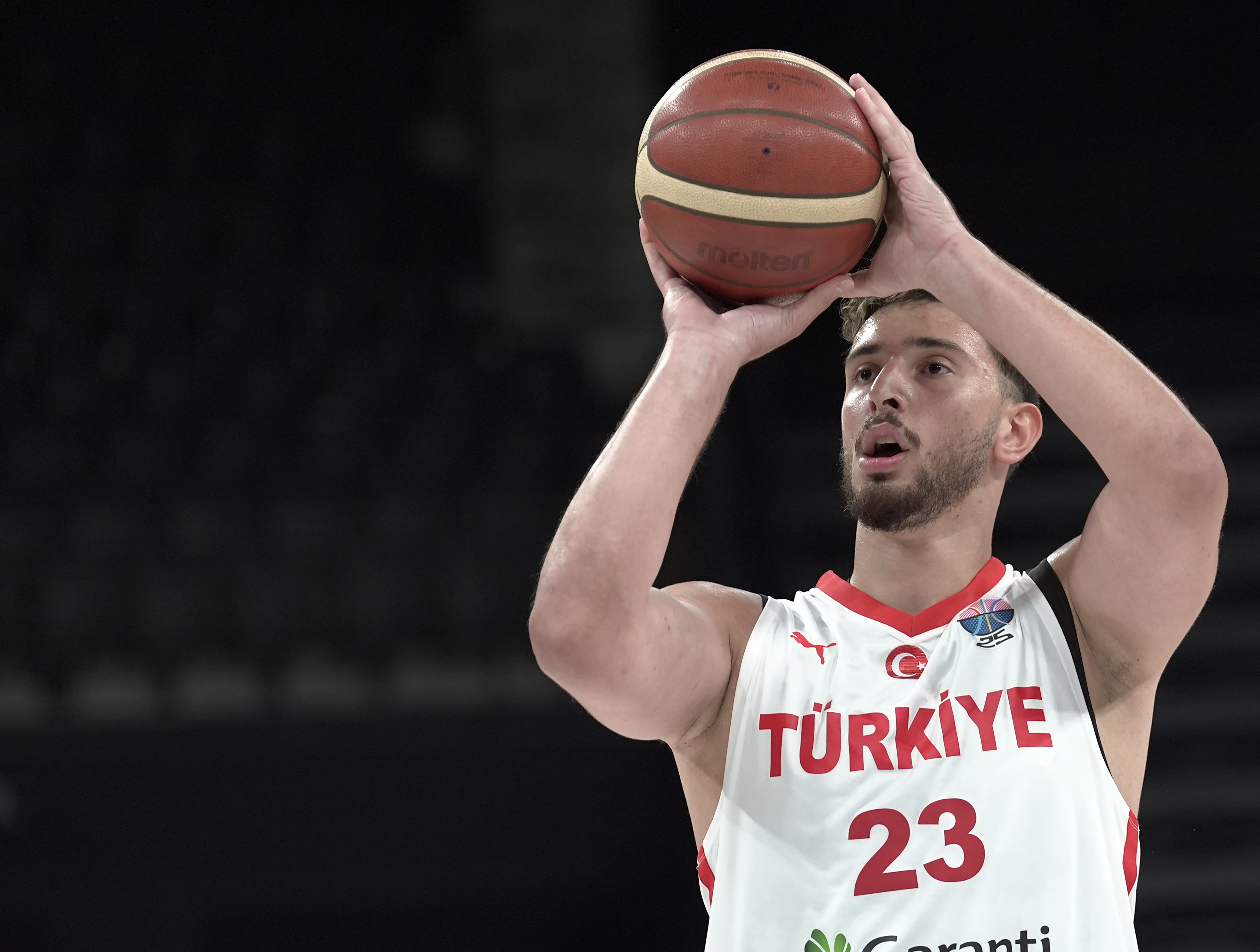 ayx-迈阿密热火迎全明星赛关键赛；国际比赛日状态回暖；媒体盛赞；身体对抗强度拉满的简单介绍-ayx